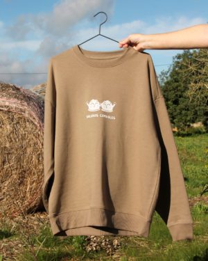 Sudadera Saludos Cordiales